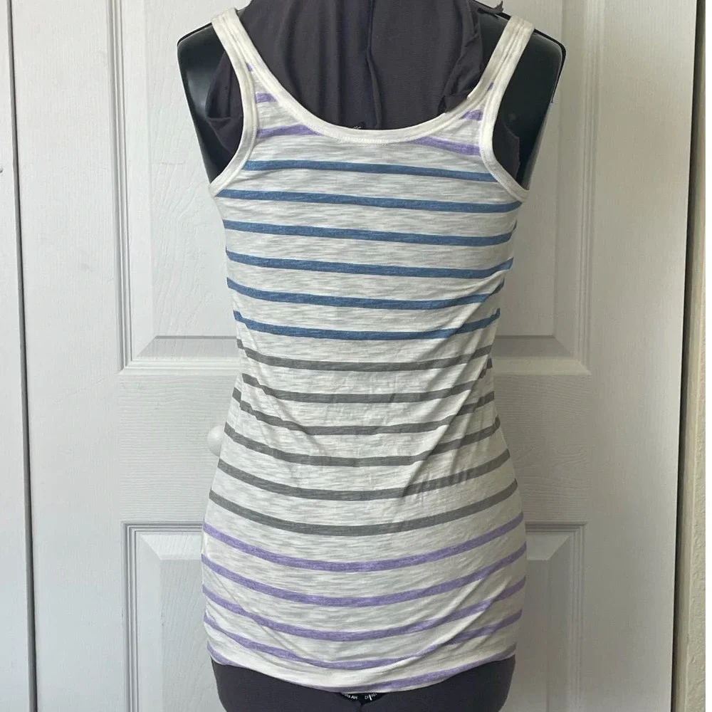 Banana Republic White Tank Top with Blue Purple and Gray Stripes • Size M 🔴